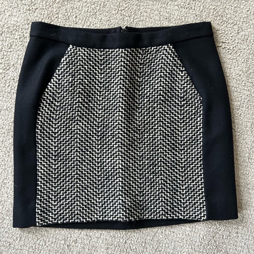 Aritzia Black and White Chevron Panel Pencil Skirt